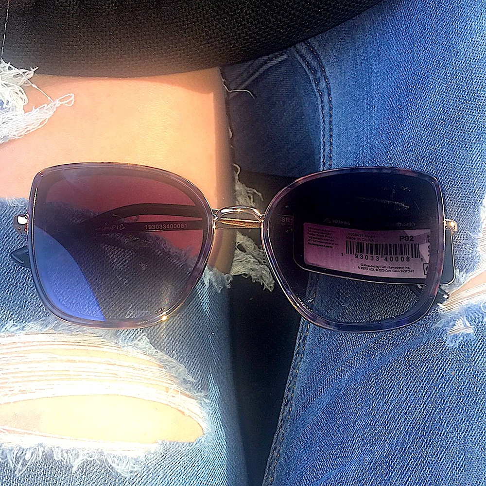 Foster Grant. & Co. Sunglasses 🕶